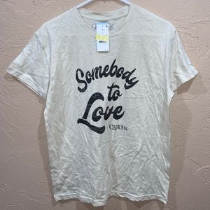 Queen Somebody to Live Vintage Style Shirt Unisex